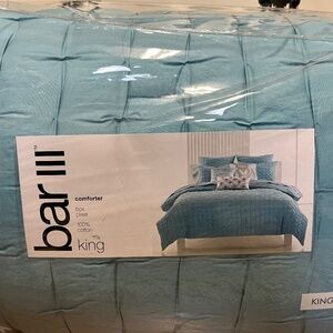 Bar III King Size Comforter - Sea Spray